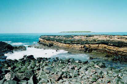 39kb - Ilha Sueste ao fundo